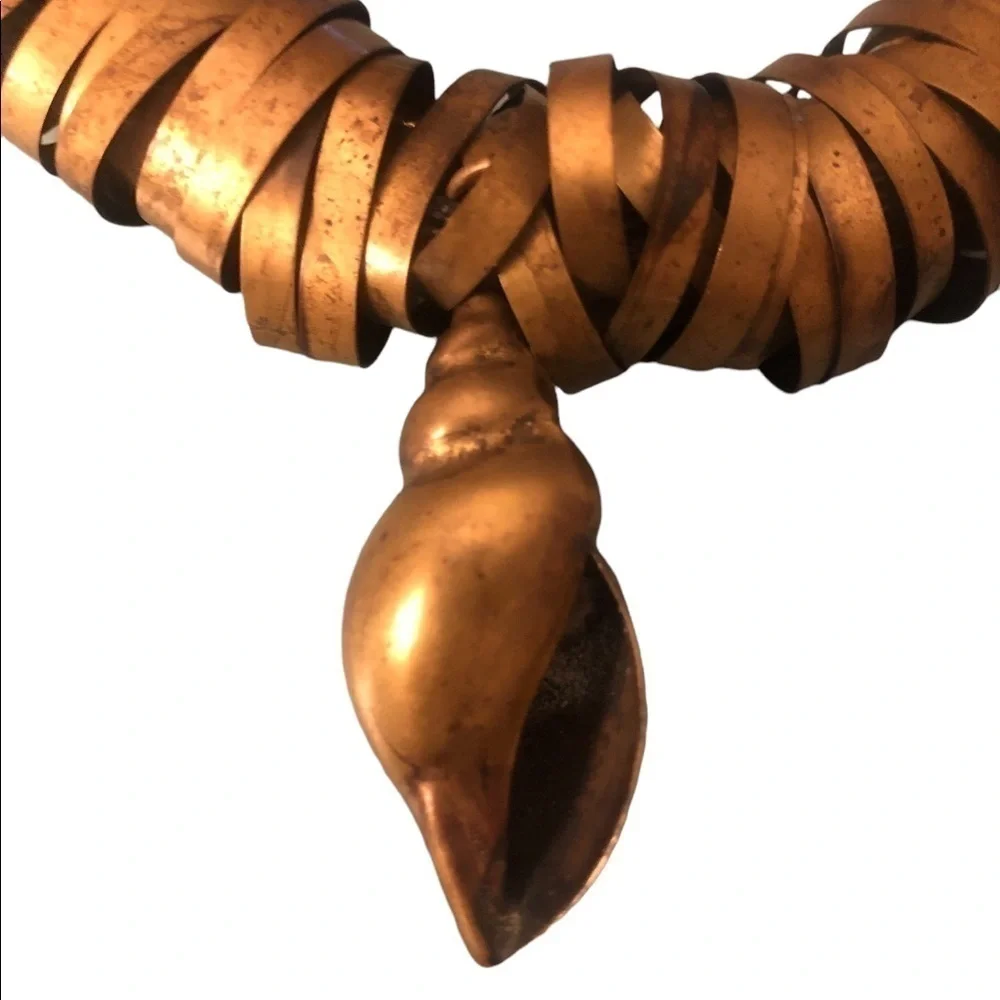 Vintage 70s 80s brass shell necklace Whimsigoth Sea witch Coastal Boho